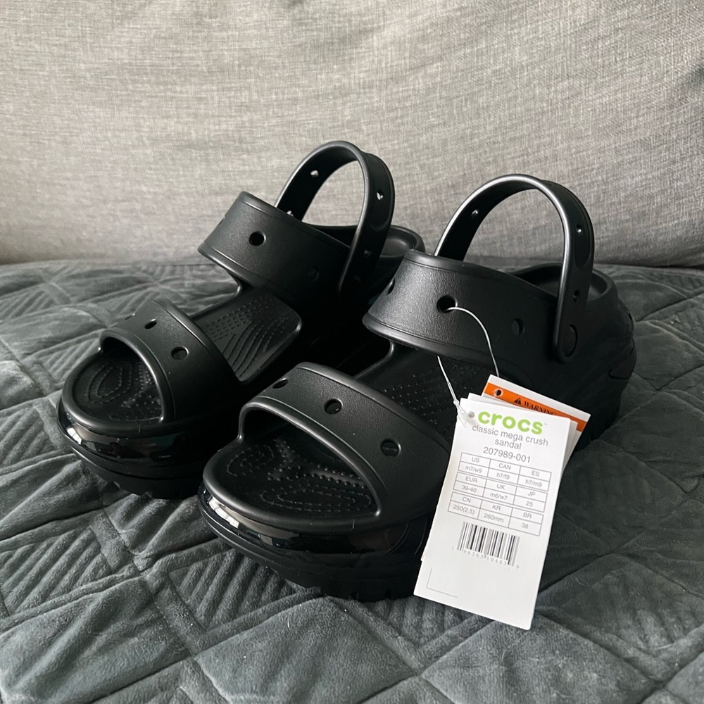 New Mega Crush Sandals Crocs Platform Black Size 9